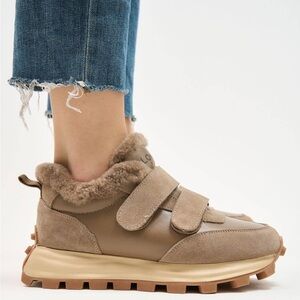 NWT Lonza Bimberi Beige Fur Winter Sneakers